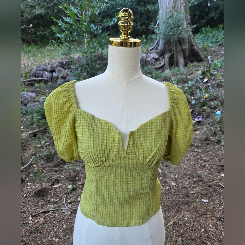 Astr The Label Daydreamer Sweatheart Top Size Medium‎